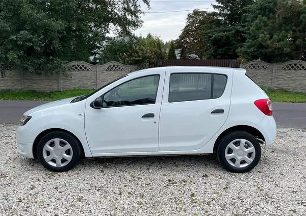 Dacia Sandero cena 24900 przebieg: 144000, rok produkcji 2015 z Sochaczew małe 326